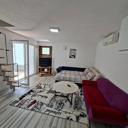 Edison Villa